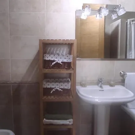 Apartamento Clausurado * San Ciprian (Galicia)